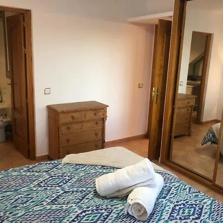 Lejlighed & Chimenea Sierra Nevada